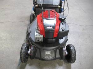 lot 8 image: Toro 21 in. Super Recycler Personal Pace SmartStow 190cc Briggs Engine with Electric Start with FLEX Handle 21387