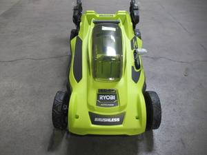 lot 18 image: Ryobi 20 in. 40-Volt Brushless Lithium-Ion Cordless Battery Walk Behind Push Lawn Mower RY401110-Y