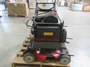 lot 29 image: WHOLESALE MIXED PALLET OF TORO & TROY BILT PUSH MOWERS