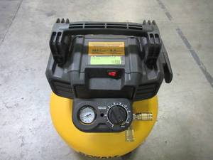 lot 53 image: DEWALT 6 Gal. 165 PSI Electric Pancake Air Compressor DWFP55126