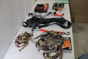 lot 601 image: Lot of 8 KeeperHusky Ratchet StrapsTie Downs