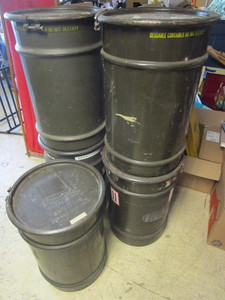 HEAVY-DUTY METAL BARRELS, SEALABLE, REUSABLE