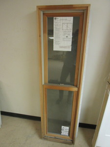 CRESTLINE DOUBLE-HUNG WINDOW, W SMART-R HIGH-PERFORMANCE INSULATED GLASS
