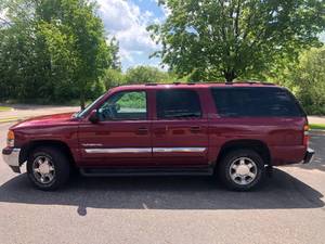 2005 GMC Yukon XL SLT - LOADED 4X4