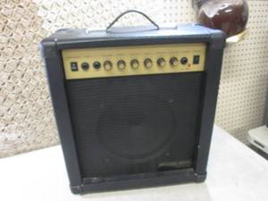 lot 6 image: (RM5) Benjamin Adams TG-25R Guitar ...