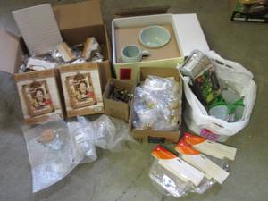 lot 54 image: (RM1) Large Lot of Misc See Photos...