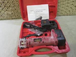 lot 68 image: (F-3) 18V Cordless Cut Out Tool wit...