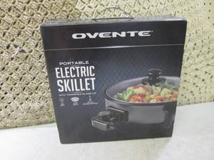 lot 73 image: (F-2) Ovente Portable Electric Skil...