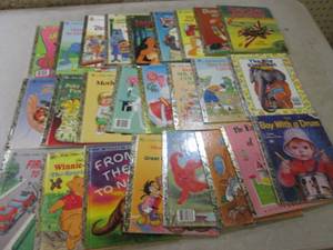 lot 83 image: (BSB) 25 Vintage Little Golden Book...