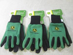 lot 117 image: (BSB) 3 Pair John Deere Youth Glove...