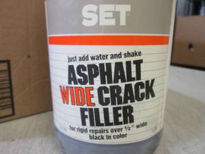 lot 118 image: (RM3) 5- 5 pound Bottles of Asphalt...