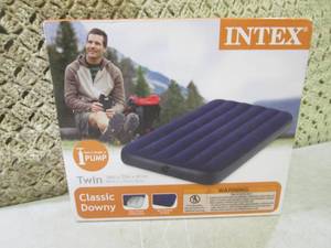 lot 129 image: (CS) Intex Twin Classic Downy Air M...
