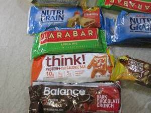lot 154 image: (B-1) 25 Assorted Protien and Break...
