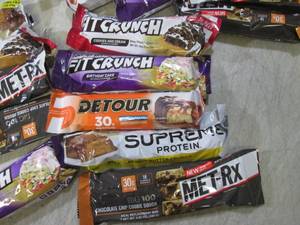 lot 156 image: (B-1) 25 Assorted Protien Bars Past...