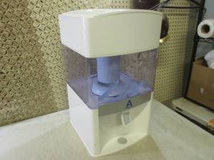 lot 185 image: (EW4) Aquaspree ...