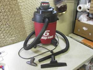 lot 191 image: (RM1) 6 Gallon WetDry Shop Vac Wor...