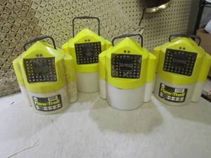 lot 201 image: (RM1) Lot of 4 Flow-Troll Minnow Bu...