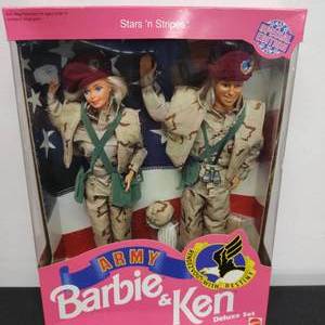 Rare Super Collectible Mattel Army Barbie & Ken Deluxe Set