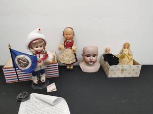 Collection of Dolls