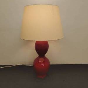 lot 36 image: 3 way Table Lamp in Red