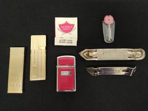 lot 56 image: Collection of Vintage Items