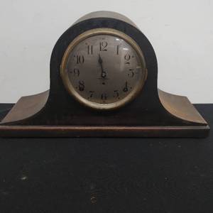 lot 100 image: Seth Thomas Mantle Clock