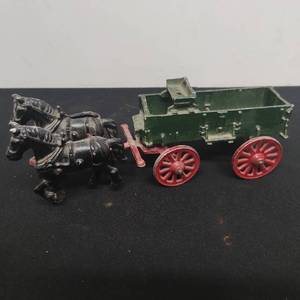 lot 106 image: Cast Iron Metal Horse Drawn Wagon Toy