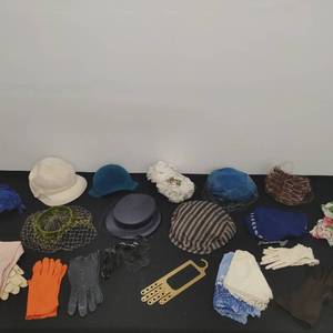 lot 110 image: Collection of Vintage Womens Hats, Gloves, and Handkerchiefs