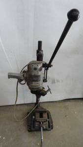 lot 25 image: Bench top Drill Press