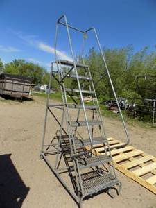 Cotterman Rolling Ladder 8 Steps