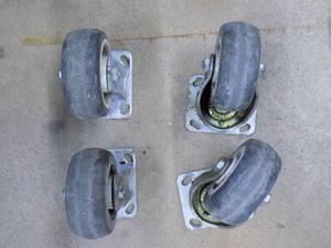 4- Casters