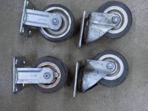 4- Casters