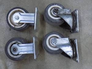 4- Casters
