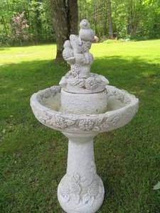 lot 3 image: MASSARELLIS FOUNTAIN  BIRD BATH