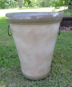 lot 15 image: PLANTER