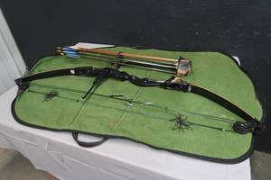 lot 44 image: JENNINGS COMPOUND BOW
