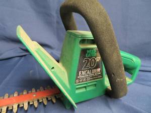 lot 25 image: 20 EXCALIBUR WEED EATER