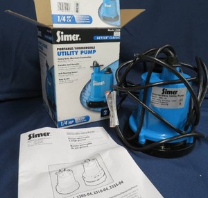 lot 47 image: NEW SIMER UTILITY PUMP
