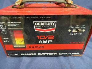 lot 51 image: CENTURY 102 AMP DUAL RANGE BATTERY CHARGER