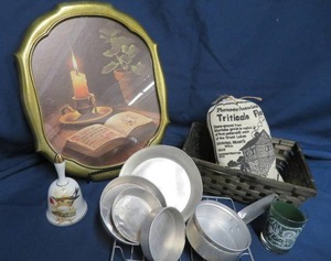 lot 75 image: VINTAGE J ROSS PICTURE PLUS VINTAGE GOODIES.