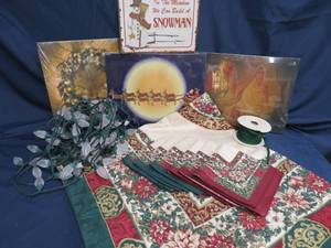 lot 101 image: GORGEOUS CHRISTMAS LINEN, LED LIGHTED PICTURES. PLUS