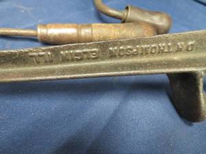 lot 104 image: VINTAGE TOOLS