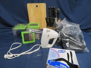 lot 123 image: MISC KITCHEN ITEMS
