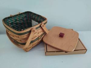 Longaberger Cranberry Green Basket With Two Lids