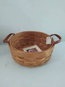 2005 Longaberger Darning Basket
