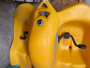 lot 4 image: BRP Sea Doo Model SD203 Future Beach 4 Person Pedal Boat