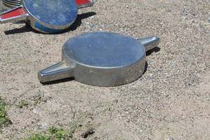 lot 631 image: Fire Hose End Cap