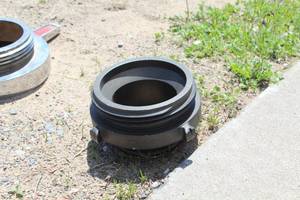 lot 633 image: Red Head Fire Hose Coupling