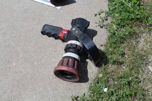 lot 641 image: Red Head Fire Hose Spray Nozzle