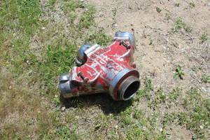 lot 643 image: Stang Fire Hose Splitter 3-Way